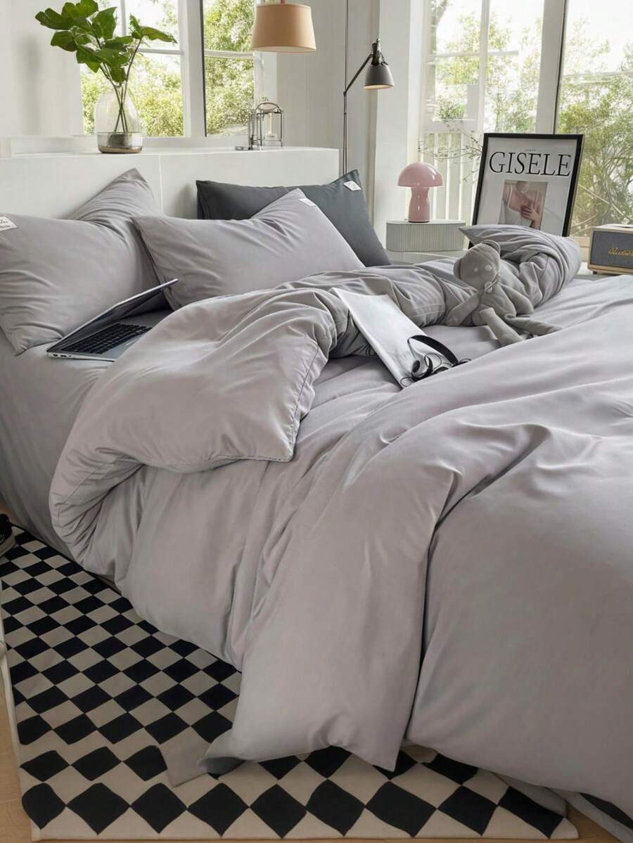灰色简约风格纯色床上用品套件，百搭可爱简约经典多巴胺颜色床上用品 - 四季皆宜 - （羽绒被套+枕套 48*74cm）高端多件套，多尺寸床上用品 - 宿舍，公寓，酒店，民宿。160*220cm 2件套 - 200*230cm 3件套 - 135*200cm 2件套 - 240*220cm 3件套 - 265*230cm 3件套 - 200*200cm 3件套 - 多种颜色和尺寸 - 白色 - 杏色 - 牛仔蓝 - 藏青色 - 灰色 - 绿色 - 粉色 - 米灰色 - 查看 1
