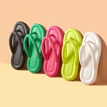 Sandalias de Playa de Verano en Colores Ácidos, Zapatillas Planas con Suelas Suaves para Mujeres y Hombres, Sandalias Cómodas y Antideslizantes para Exteriores, Nueva Colección 2025 - Blanco - Ver 1