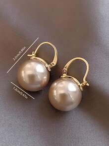 A Pair Of Earrings, Characterized By Elegance And Personalized, Jade Earrings, Hypoallergenic Closures, And Oval Pearl Drop Earrings, Designed For Brides. Halloween, Father's Day, Mother's Day, Valentine's Day, Thanksgiving, Easter, Birthday, Holiday Gifts For Friends And Family, Weddings,