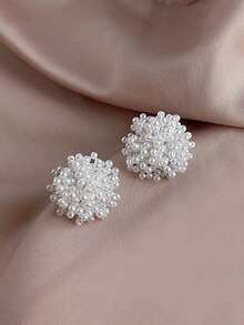 1 Pair Simple Vintage Faux-Pearl Firework Design Earrings, Elegant Luxurious Pearl Stud Earrings With Unique Design, Suitable For Women To Wear For Weddings, Banquets, Daily, Festivals - White - View 4