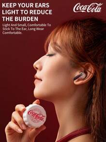 Coca Cola سماعات الأذن اللاسلكية T13 بتصميم نصف داخلي الأذن | مشغل ديناميكي مقاس 13 ملم | إلغاء الضوضاء الذكية ENC | بلوتوث 5.4 | بطارية طويلة الأمد 15 ساعة | تحكم باللمس | شحن سريع متطور USB-C