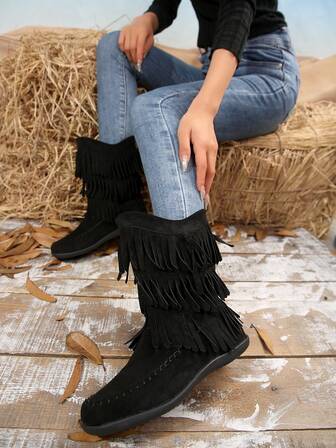 女士西部中筒靴，时尚黑色流苏宽筒平底休闲短靴，麂皮缝线户外鞋，适合户外休闲、节日、派对等场合。