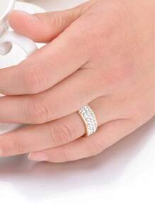 1 件永久不褪色格子水钻金色不锈钢戒指，情侣首饰，男友生日礼物