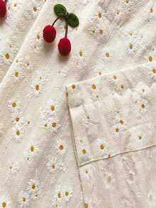 1 件法国乡村雏菊和樱桃印花短窗帘 - 带杆袋轻质涤纶,带绒球装饰,适用于厨房、门廊和橱柜窗户,可水洗,白色花卉图案 - 米色 - 查看 4