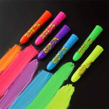 Ensemble de pinceaux pour le visage qui brillent dans le noir - 6 bâtons de maquillage à la lumière noire, stylo fluo, utilisés pour Halloween, Mariglass et masques, couleurs vives, éclat fluorescent, utilisés pour les fêtes et événements, maquillage d'Halloween | Bâtons lumineux vifs | Peintures faciales fluo, vêtements qui brillent dans le noir