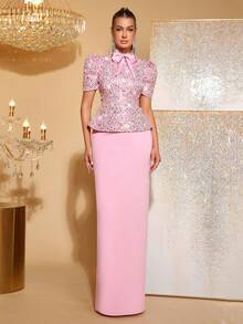 Novo conjunto de duas peças feminino, elegante e sensual, com top de manga curta e saia longa com laço bordado com diamantes brilhantes, feito à mão com miçangas. Ideal para banquetes formais e festas de fim de ano. - Rosa - Ver 1