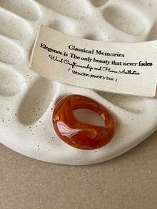 1 Stück asymmetrisch geformter minimalistischer Modeschmuckring aus Harz, geeignet für den täglichen Gebrauch, Partys, Urlaubsoutfits, Damen einfacher eleganter Retro-Stil personalisierter Ring, einzigartiges Design, ideal als Geschenk zum Lehrertag, Muttertag, Valentinstag, Abschluss, Festivalgeschenke (handgefärbter Batikeffekt, Farbabweichungen sind normal)