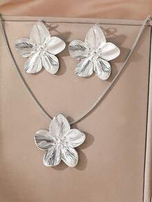 Women's Stainless Steel Flower Necklace And Earring Set, Gold-Plated Jewelry, Party Dress Gift - Silver - View 10