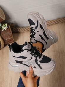 1 Paio di Sneaker con Suola Spessa e Chunky, Scarpe Sportive Casual Leggere per Adolescenti, Scarpe da Ragazza con Tacco Alto, Nuovi Arrivi 2025