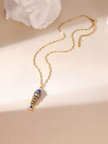 GEREIT 1pc Natural Stone Gold Fish Pendant Necklace For Women, Suitable For Daily Wear And Beach Vacation