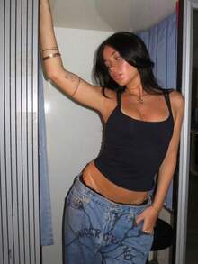 Aesthetic Moda Basic Strappy Tank Top - 黑色 - 查看 4