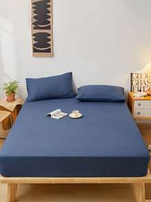 3 件深蓝色柔软舒适床上用品套装（1 张床单 + 2 个枕套），适合卧室和客房，四季皆宜