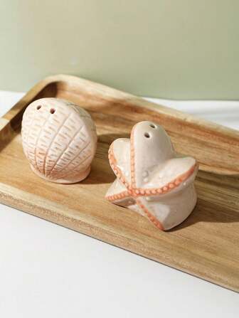 2pcs/Set Salt And Pepper Shakers, Seasoning Bottle, Spice Shakers, Ceramic Seasoning Jar, Cute Spice Shakers For Outdoor Picnic BBQ, Kawaii Spice Jar Kitchen Utensils, Apartment Essentials, Kitchen Decor, Christmas Halloween Gifts, Farmhouse Decor