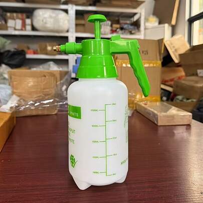 耐用大容量园艺喷壶，带气压喷雾 - 适用于花卉、植物和洗车，带有测量标记和防漏阀，绿色和白色，适用于室外植物的喷壶