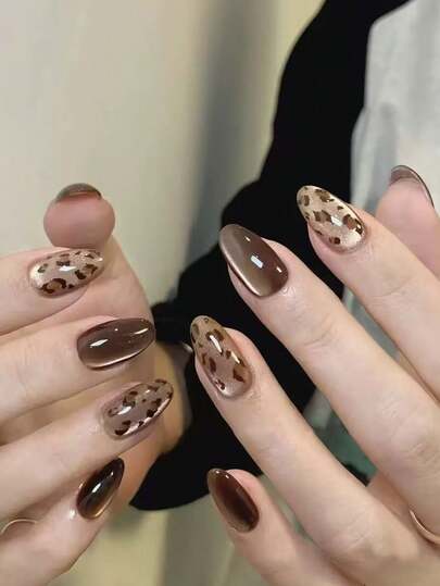 30片欧美猫眼豹纹美甲贴纸，全覆盖式假指甲，美甲用品，适合日常佩戴、上班族、派对、约会等场合，装饰指甲，提升时尚感。按压式美甲贴纸。