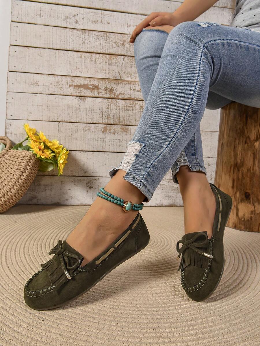 2025 New Lightweight Tassel Round Toe Comfortable Flat Non-Slip Soft Bottom Casual Loafers, Suitable For Mothers