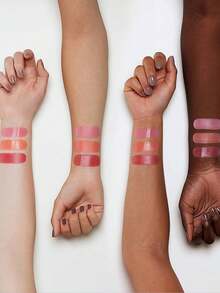 Essence Baby Got 腮红 10 号，质地柔滑，轻盈易推开，不卡粉不粘腻，打造自然透亮妆容，遮瑕度可叠加，持久配方，赋予肌肤自然红润光泽，5.5克/0.19盎司 - 10 - 查看 10