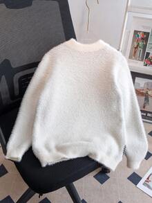 女孩可爱猫咪图案仿毛针织套头衫，适合春秋冬日常休闲穿着