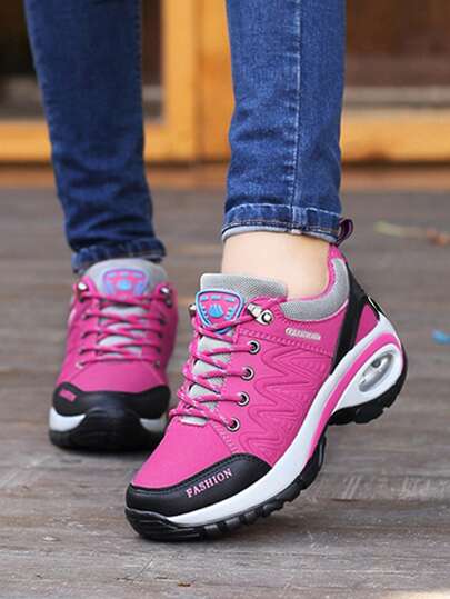 女士户外徒步鞋，加厚缓震休闲大码鞋，防滑真皮鞋面专业徒步鞋，轻便舒适户外旅行步行运动鞋