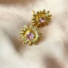 1 对镀金仿钻雏菊耳钉，适合女性日常佩戴，简约设计 - 小雛菊耳釘 - 查看 7