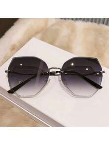 女士高端超大时尚眼镜，可修饰脸型，时尚夏季眼镜，蝴蝶形墨镜 - 灰色 - 查看 3