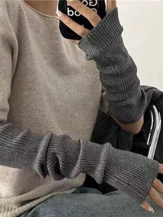 1 Pair Women Solid Color Fashionable Knitted Fingerless Gloves, Suitable For Autumn/Winter Daily Wear And Keeping Warm