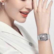 1pc Apple Watchband Sport Silicone Band Black Compatible With Apple Watch Band 40mm 38mm 41mm 44mm 45mm 42mm 49mm Women Men, Black Soft Wristband Waterproof Replacement Sport Strap Compatible With Apple Watch Band Series 9 8 7 6 5 4 3 2 1 SE Ultra2/1 Apple Watch Strap Men Watch Band