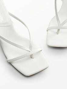 Women's Minimalist Low Kitten Heel Ankle Strap Thong Sandals, Sexy Square Toe Sandals With Fashionable Heel - 白色 - 查看 9