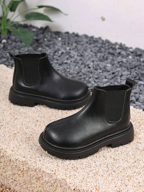 1 par de botas cortas para niños en negro y beige, nuevas botas cortas de invierno para niñas con suela plana, adecuadas para vacaciones al aire libre, con diseño elástico, botas cortas para niñas