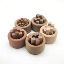 1个香薰精油扩香器，圣诞礼物，木质香氛扩香器，家居及汽车装饰，仪表盘配件，木质扩香器产品，家居装饰，桌面摆件，夏季驱蚊精油扩香器，适用于卧室、客厅、梳妆台，可搭配精油使用，节日礼物，生日礼物，母亲节礼物，情人节礼物（产品本身无香味，仅有天然木香，请搭配精油使用）