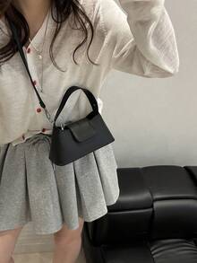 Fashionable Mini Solid Color PU Zipper Handbag, Simple Style Shoulder Bag Suitable For Women Shopping, Dating, Party, Gift And Daily Use , Old Money , Valentines Gifts - Black - View 3