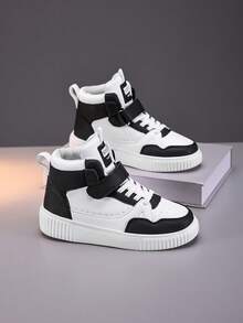 Zapatillas deportivas versátiles de alta top en negro y blanco para niños, zapatos deportivos cómodos y ligeros para niños y niñas, todo el año, zapatos de running PU, zapatos casuales para adolescentes, zapatos de skate, zapatos planos, aptos para actividades interiores y exteriores, correr, caminar
