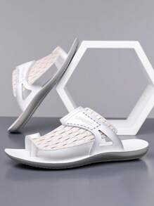 New Summer Men Slippers, Casual Flat Sandals, Fashionable And Versatile Flip Flops, Suitable For Teens, Casual, Outdoor, Athletic, Vacation, Travel, Graduation Gifts, Birthday Accessories