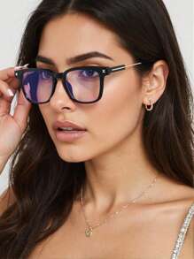 1 buc ochelari de vedere pătrați din plastic, stil casual pentru femei, ochelari de vedere metalici pătrați retro, accesoriu în stil clasic potrivit pentru citit pe calculator/jocuri/TV/utilizare telefon mobil, ameliorează oboseala ochilor, rame elegante cu lentile transparente, unisex.