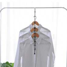 1条多功能晾袜绳，室内外皆可使用，灵活的衣物和袜子晾晒绳，长度可调节，节省空间，是公寓、宿舍、洗衣房等场所的理想选择，尤其适合晾晒精致衣物。快速空气流通，采用耐用耐候尼龙材质，易于晾干，方便收纳整理，轻巧紧凑设计，防锈挂钩，安装简便，可同时晾晒多件衣物，即使在狭小空间也能保持衣物清新透气。 - 彩色 - 查看 9