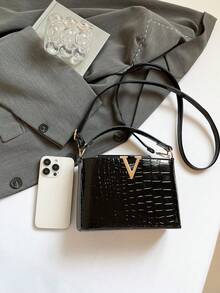 奢侈品牌女士手提包，鳄鱼压纹优质石纹托特包，2025新款小众时尚百搭大容量单肩包，INS大包，复古休闲街头风托特包，亮面高级感斜挎包，2025新款时尚优质翻盖设计妈妈包