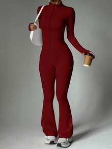 FWH 两件套街头风修身套装，包括带拇指孔的拉链外套和高腰喇叭裤（腰部可调节），塑形提神，提升女性自信的运动服套装。