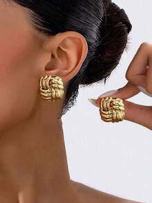 1 对哥特朋克风格夸张方形纹理简约镂空花朵金属耳环，适合女性、时尚派对/节日珠宝、母亲节礼物