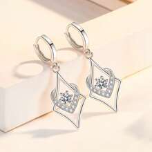1 Peça 925 Brinco de Prata de Baixa Alergia, Estilo Elegante e Sexy, Revestido de Platina, Mosaico de Zircônia Sintética (Cubic Zircônia), com Caixa de Presente, Para Mulheres, Uso Diário, Casamento, Praia, Lua de Mel, Ramadã, Dia das Mães