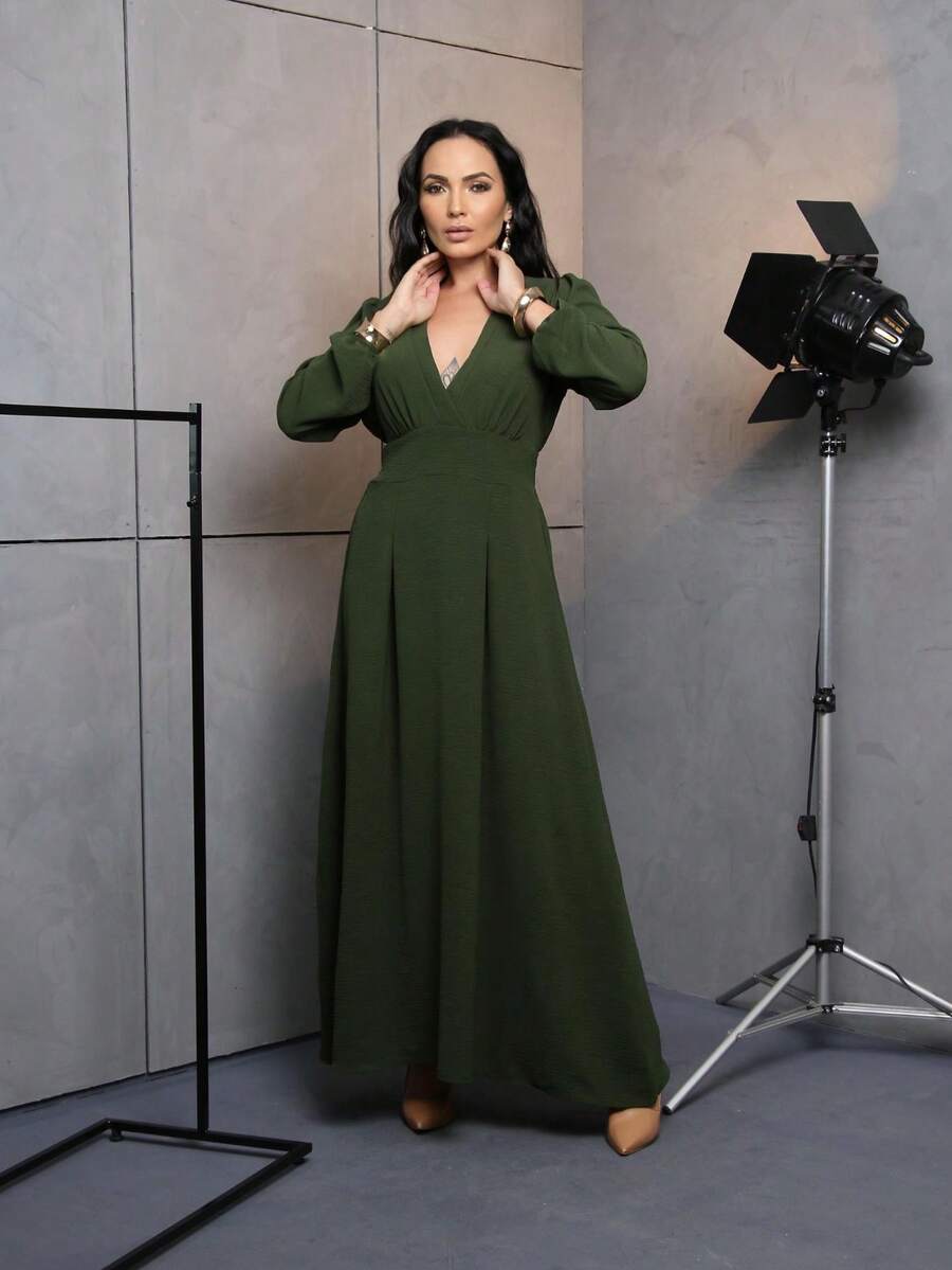 Elva Dress With Neckline - Green - View 1