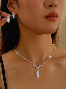 3 pezzi Set di gioielli da donna - 1 collana + 1 paio di orecchini, design semplice ed elegante per uso quotidiano, adatto come regalo, per occasioni come San Valentino, Ognissanti, festival musicali, celebrazioni della Festa Nazionale, ecc.