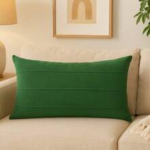 ALMOFADA DECORATIVA BAGUETE 3 LINHAS TECIDO SUEDE 30X50 (COM REFIL DE SILICONE) - Verde - Visão 1