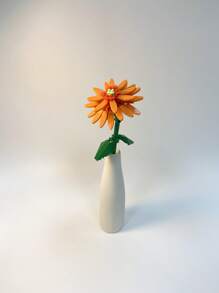 1 Flower Building Bricks, DIY Flower Series Building Blocks, Sunflower, Bella Flower,Carnation,Kapok,Africa Daisy, Artificial Flower, Home Decoration,Desktop Decoration,Pressure Relief Activities, Birthday Gift,A Set Of 10 With 1000+ Pcs Particles.