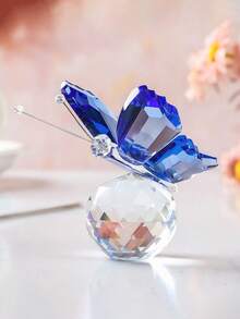 蓝色水晶蝴蝶挂饰，纯手工制作，采用几何水晶材质，具有轻巧奢华、创意透明水晶蝴蝶设计，适合作为情人节、万圣节、圣诞节和生日派对的礼物。 - 藍色 - 查看 4