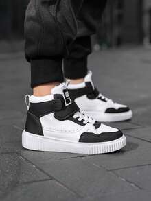 Zapatillas deportivas versátiles de alta top en negro y blanco para niños, zapatos deportivos cómodos y ligeros para niños y niñas, todo el año, zapatos de running PU, zapatos casuales para adolescentes, zapatos de skate, zapatos planos, aptos para actividades interiores y exteriores, correr, caminar