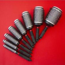 QYTechnique Thermal Hair Brush 390 2 For Curling And Styling HeatRetaining Barrel With AntiStatic Tourmaline Bristles Round Thermal Brush Ideal For All Hair Types1613 - 黑銀 - 查看 7