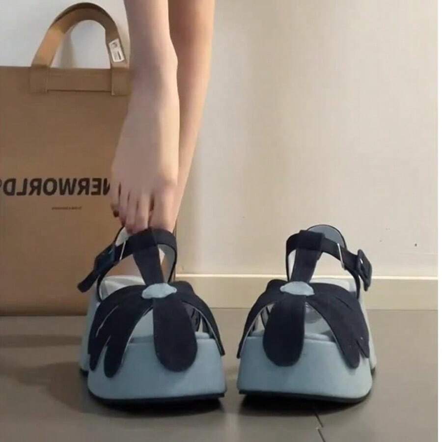 Women Platforms & Wedge Sandals