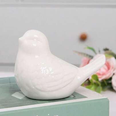 1pc Cute White Ceramic Bird Decor, Entryway Decoration, Lifelike Bird Figurine, Modern Minimalist Living Room, Study, TV Cabinet Ornament