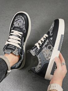 Zapatillas deportivas versátiles para exteriores, cómodas, de uso diario, con estampado clásico de oso de dibujos animados y estampado aleatorio de colores mixtos