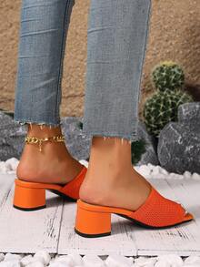 Giày sandal cao gót nữ màu xanh lá cây tươi mát, thiết kế hở mũi, đế vuông rộng, thoáng khí, thời trang, đa năng và thoải mái, là lựa chọn hàng đầu cho phái nữ, phù hợp với trang phục mùa xuân hè. - trái cam - Xem 7